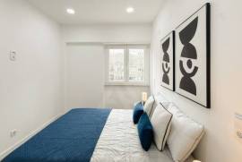 Apartamento T3 Totalmente Renovado em Benfica