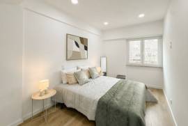 Apartamento T3 Totalmente Renovado em Benfica