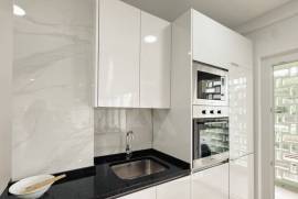 Apartamento T3 Totalmente Renovado em Benfica