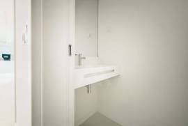 Apartamento T2 nas Avenidas Novas em Condomínio Fechado