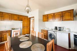 Moradia T4 em Alcabideche com Terraço e Garagem Moradia T4 em Alcabideche com Terraço e Garagem