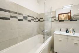 Moradia T4 em Alcabideche com Terraço e Garagem Moradia T4 em Alcabideche com Terraço e Garagem