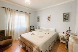 Moradia T4 em Alcabideche com Terraço e Garagem Moradia T4 em Alcabideche com Terraço e Garagem