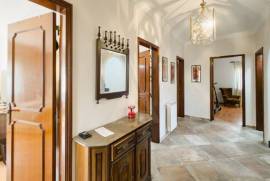 Moradia T4 em Alcabideche com Terraço e Garagem Moradia T4 em Alcabideche com Terraço e Garagem