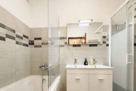 Moradia T4 em Alcabideche com Terraço e Garagem Moradia T4 em Alcabideche com Terraço e Garagem