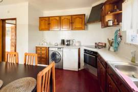 Moradia T4 em Alcabideche com Terraço e Garagem Moradia T4 em Alcabideche com Terraço e Garagem