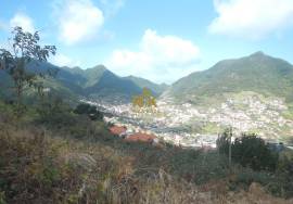 Plot of land with 939 m2, panoramic views over the city and the sea