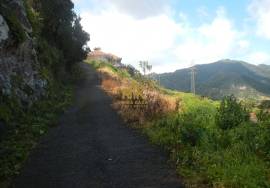 Plot of land with 939 m2, panoramic views over the city and the sea