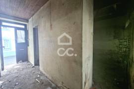 House to recover - Santa Luzia