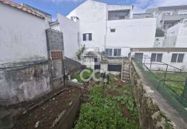 House to recover - Santa Luzia
