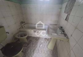 House to recover - Santa Luzia