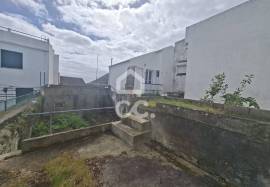 House to recover - Santa Luzia