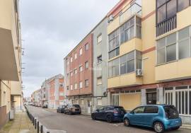 2 bedroom apartment Barreiro, near Recosta