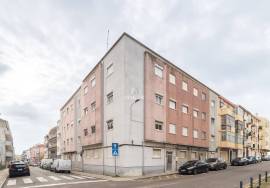 2 bedroom apartment Barreiro, near Recosta