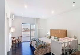 3+1 bedroom villa as new with pool and premium finishes in Vila Viçosa