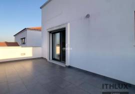 3+1 bedroom villa as new with pool and premium finishes in Vila Viçosa