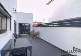 3+1 bedroom villa as new with pool and premium finishes in Vila Viçosa