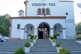 Investment in the natural environment: 45 ha estate with buildings and rural tourist potential