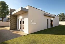 4 bedroom villa, single storey, detached with pool and garden in Pinhal do General