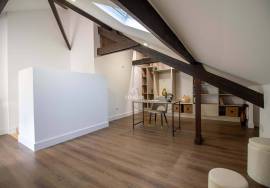 3 Bedroom Duplex Apartment, City Centre, Viseu