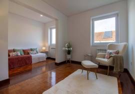 3 Bedroom Duplex Apartment, City Centre, Viseu