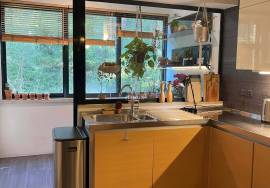 4 bedroom apartment in condominium with pool and gym