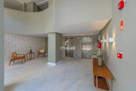 Beautiful High Standard Apartment, 125.3m², For Sale, 3 Suites, 2 Parking Spaces, Barbecue, Petrópolis, POA / RS