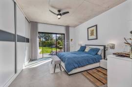 Contemporary 4-Bedroom Luxury Villa with Private Pool and Garden in Almancil