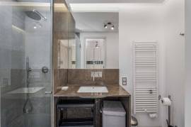 Contemporary 4-Bedroom Luxury Villa with Private Pool and Garden in Almancil