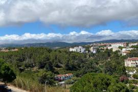 Renovated 2 Bedroom Apartment – Cascais