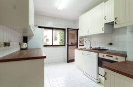 1 Bedroom Apartment in Estoril - Furnished