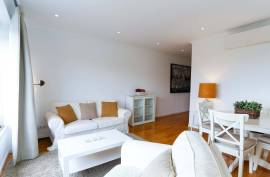Premium 1 Bedroom Apartment in Estoril – Furnished