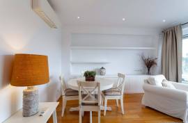 Premium 1 Bedroom Apartment in Estoril – Furnished