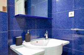 Premium 1 Bedroom Apartment in Estoril – Furnished
