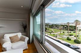 Premium 1 Bedroom Apartment in Estoril – Furnished