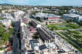 Premium 1 Bedroom Apartment in Estoril – Furnished