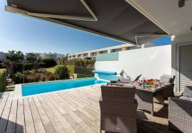 LUXURIOUS 3+1 BEDROOM VILLA WITH POOL AND PRIVATE GARAGE SITUATED IN CORREEIRA IN ALBUFEIRA LUXURIOUS 3+1 BEDROOM VILLA WITH POOL AND PRIVATE GARAGE SITUATED IN CORREEIRA IN ALBUFEIRA