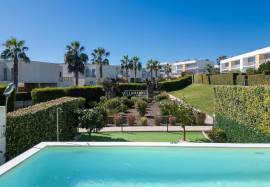 LUXURIOUS 3+1 BEDROOM VILLA WITH POOL AND PRIVATE GARAGE SITUATED IN CORREEIRA IN ALBUFEIRA LUXURIOUS 3+1 BEDROOM VILLA WITH POOL AND PRIVATE GARAGE SITUATED IN CORREEIRA IN ALBUFEIRA