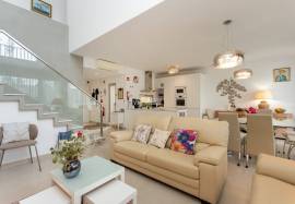 LUXURIOUS 3+1 BEDROOM VILLA WITH POOL AND PRIVATE GARAGE SITUATED IN CORREEIRA IN ALBUFEIRA LUXURIOUS 3+1 BEDROOM VILLA WITH POOL AND PRIVATE GARAGE SITUATED IN CORREEIRA IN ALBUFEIRA