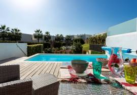 LUXURIOUS 3+1 BEDROOM VILLA WITH POOL AND PRIVATE GARAGE SITUATED IN CORREEIRA IN ALBUFEIRA LUXURIOUS 3+1 BEDROOM VILLA WITH POOL AND PRIVATE GARAGE SITUATED IN CORREEIRA IN ALBUFEIRA