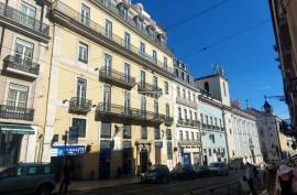 Banking office with 44 m2 on the 6th floor of a building located in Chiado, Lisbon