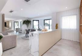 Renovated 8 Bedroom Villa with Pool for Yearly Rental in Vilamoura Renovated 8 Bedroom Villa with Pool for Yearly Rental in Vilamoura