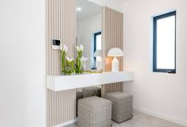 Renovated 8 Bedroom Villa with Pool for Yearly Rental in Vilamoura Renovated 8 Bedroom Villa with Pool for Yearly Rental in Vilamoura