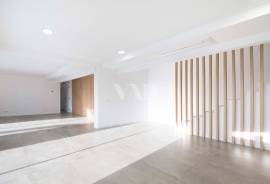 Renovated 8 Bedroom Villa with Pool for Yearly Rental in Vilamoura Renovated 8 Bedroom Villa with Pool for Yearly Rental in Vilamoura