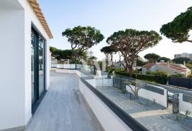 Renovated 8 Bedroom Villa with Pool for Yearly Rental in Vilamoura Renovated 8 Bedroom Villa with Pool for Yearly Rental in Vilamoura