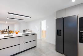 Renovated 8 Bedroom Villa with Pool for Yearly Rental in Vilamoura Renovated 8 Bedroom Villa with Pool for Yearly Rental in Vilamoura