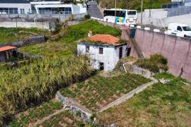Ruin with Stunning Sea Views – Excellent Reconstruction Opportunity in Ribeira Brava