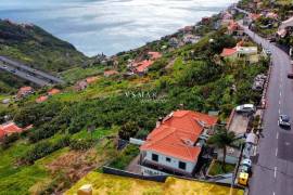 Building Plot with Sea View in Campanário – Ribeira Brava