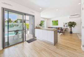 Tavira Centre – Contemporary 3 bed Villa with Private Pool & Rooftop Summer Lounge