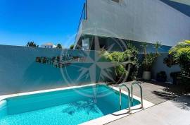 Tavira Centre – Contemporary 3 bed Villa with Private Pool & Rooftop Summer Lounge